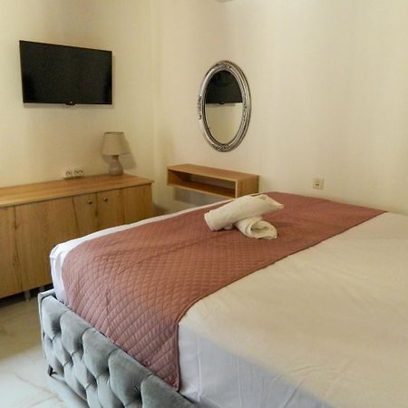 파랄리아 판탈레이모노스 Veny House 빌라 외부 사진